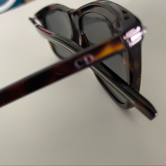 DIOR Homme Tortoiseshell Rectangular Sunglasses - Picture 6 of 8